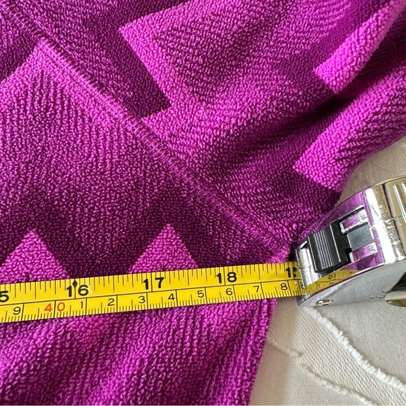 The North Face Fleece Jacket - Picture 7 of 8